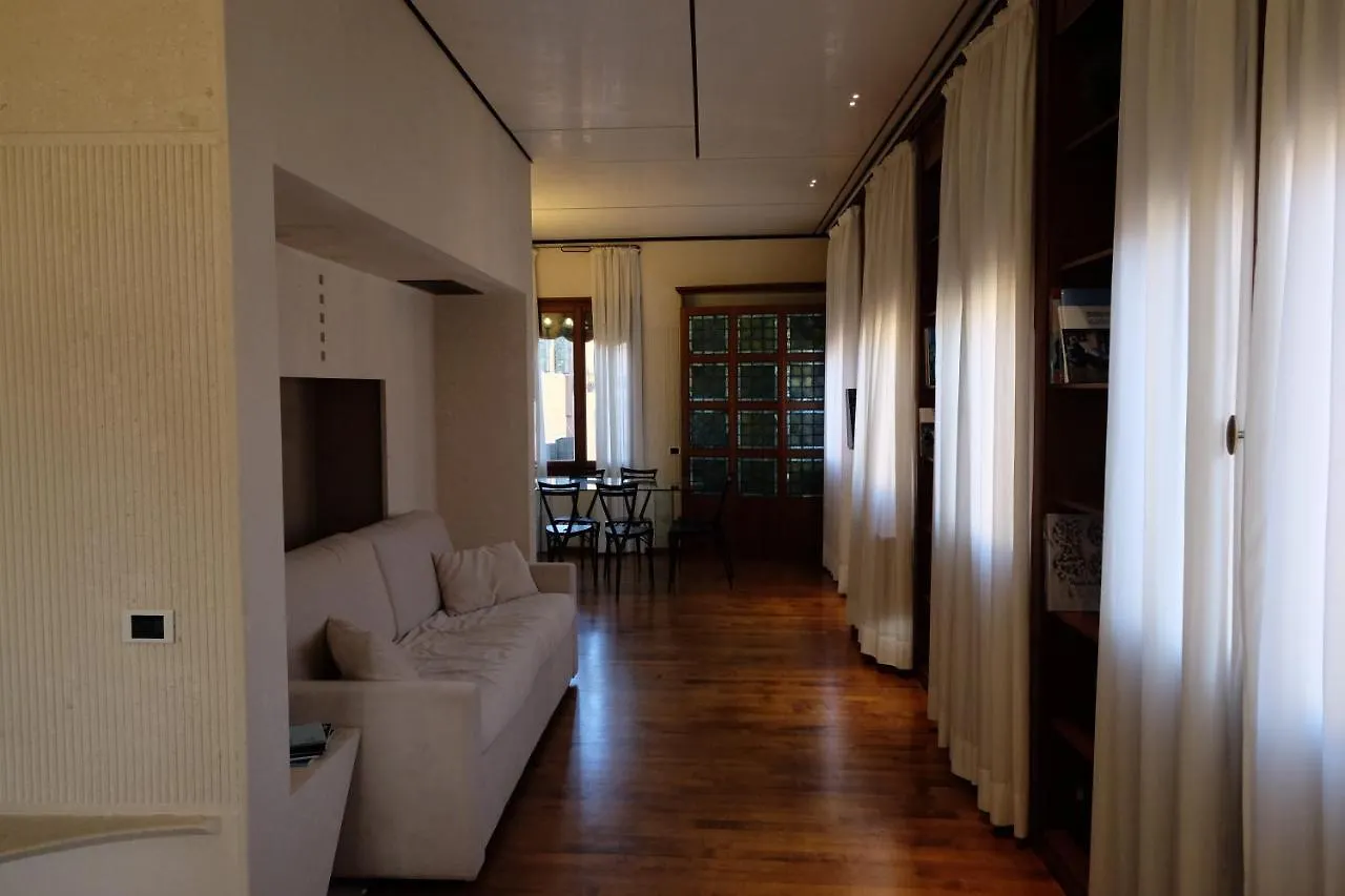 Fenix Tosca Apartment Venetië 0*,  Italië